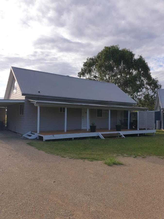 Madigan Wine Country Cottages Lovedale Esterno foto
