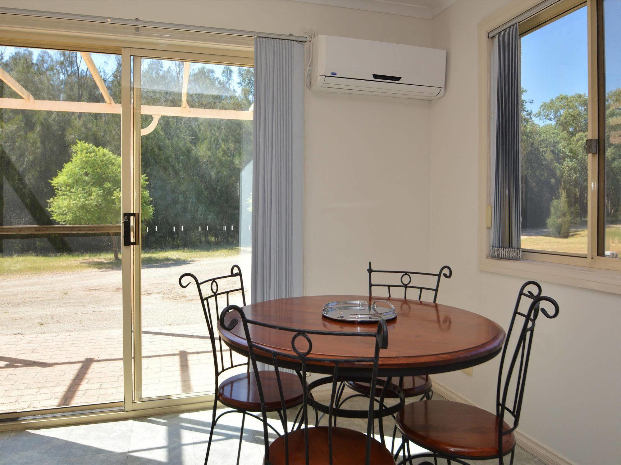 Madigan Wine Country Cottages Lovedale Esterno foto